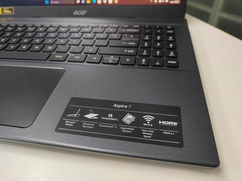 Review Laptop Acer Aspire 7 Gaming